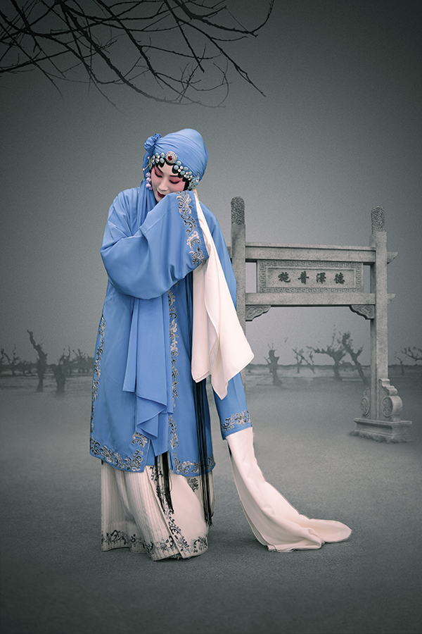 6 《锁麟囊》张火丁.jpg