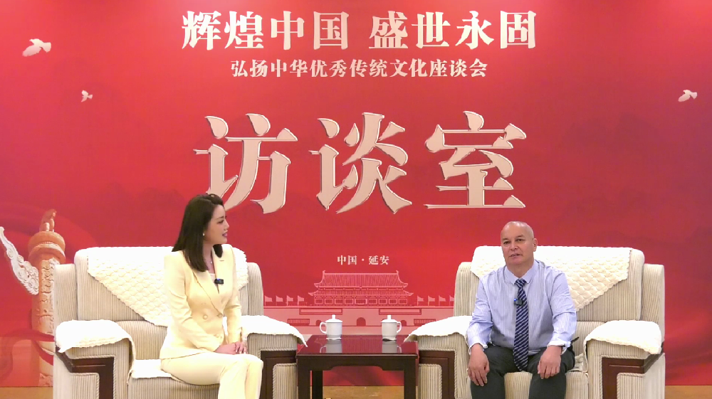 中医药传承人库尔班江•努力受邀出席弘扬中华优秀传统文化座谈会